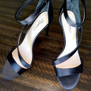 Imagine Vince Camuto Rieta stiletto size 9.5